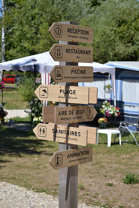 Emplacements 1 Remplacement photo sanitaire pour les campeurs