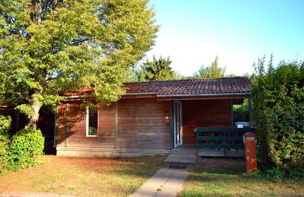 Accommodaties 5 Chalet des Chartreux avec terrasse privée, camping Lac de Paladru